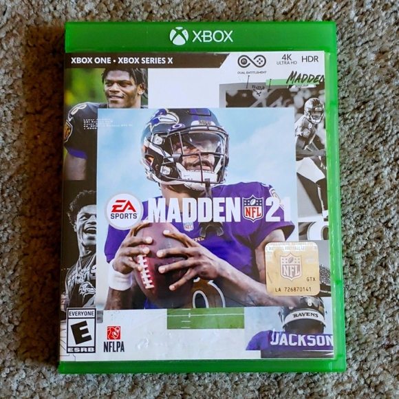 Madden 21 Xbox One - Picture 1 of 4